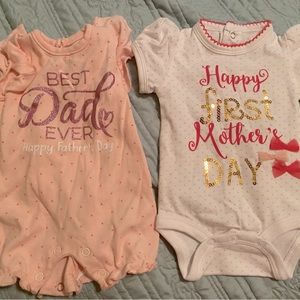 2 onesies size is newborns for both. Father’s Day and Mother’s Day